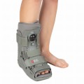 But Ortopedyczny Walker Krótki Orteza Stopowo Goleniowa Usztywniacz Gips [Rozmiar: S]