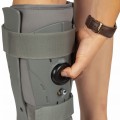 But Ortopedyczny Wysoki Walker Orteza Stopowo Goleniowa Pompowany Gips [Rozmiar: S]
